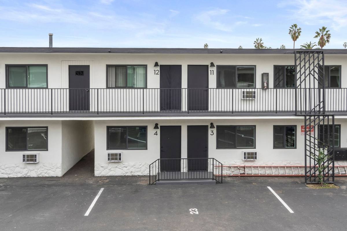 Apartment for rent at 1717-1725 Park Ave, Los Angeles, CA 90026