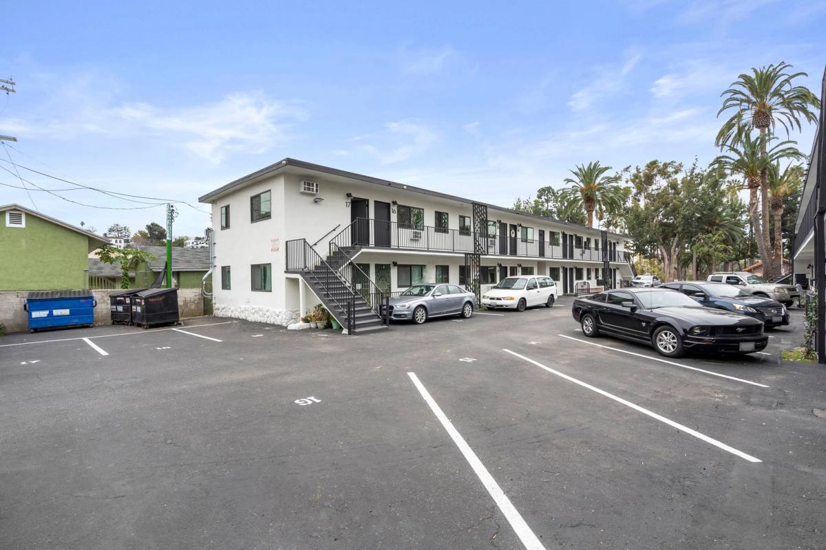Apartment for rent at 1717-1725 Park Ave, Los Angeles, CA 90026