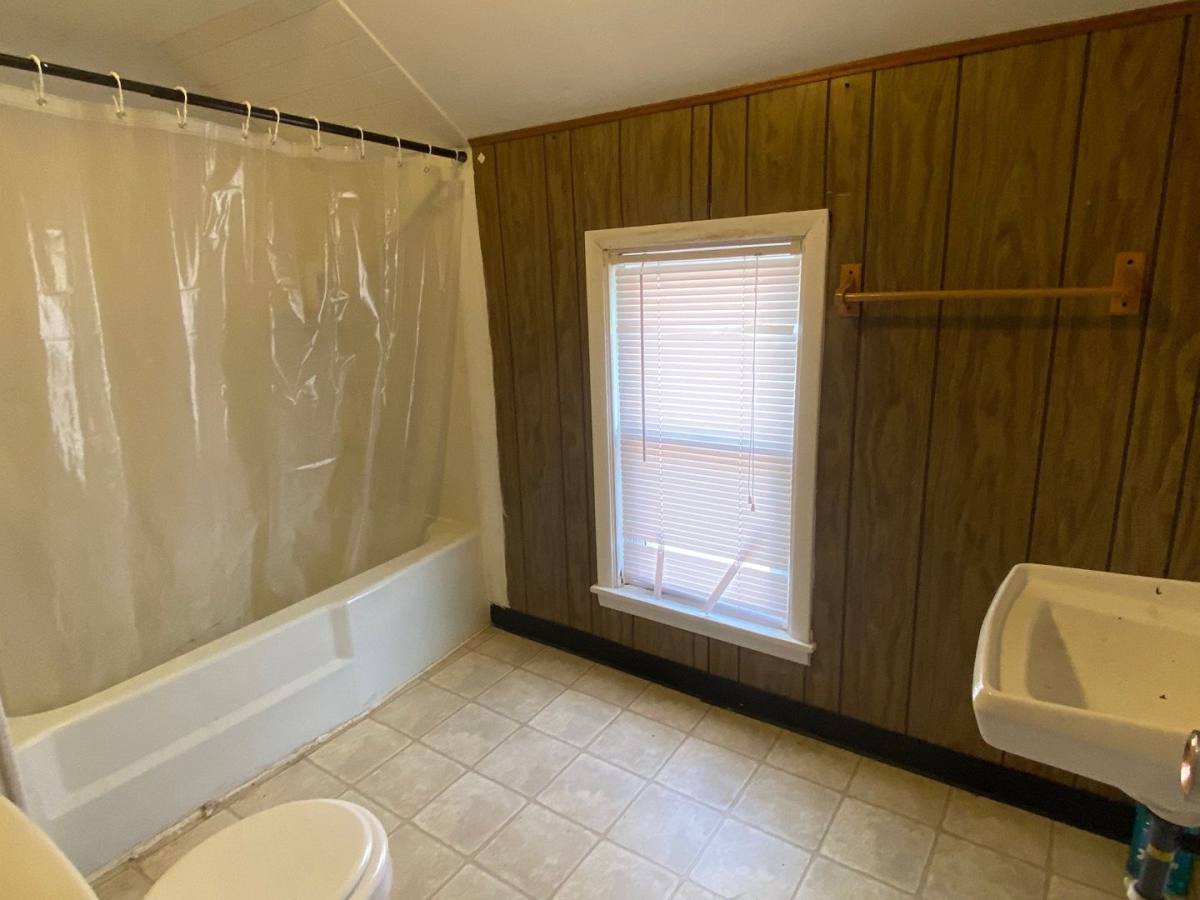 Apartment for rent at 38 Lincoln Ave, Cortland, NY 13045