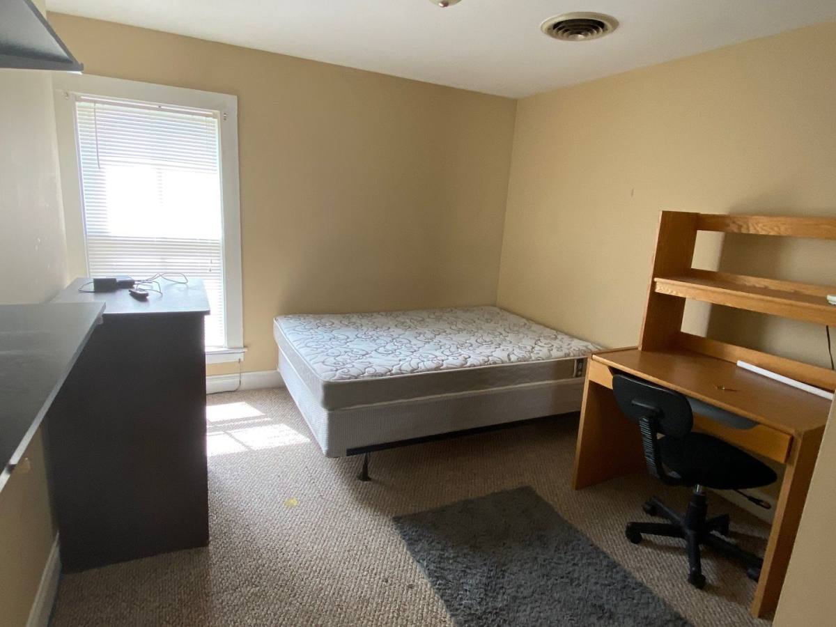 Apartment for rent at 38 Lincoln Ave, Cortland, NY 13045