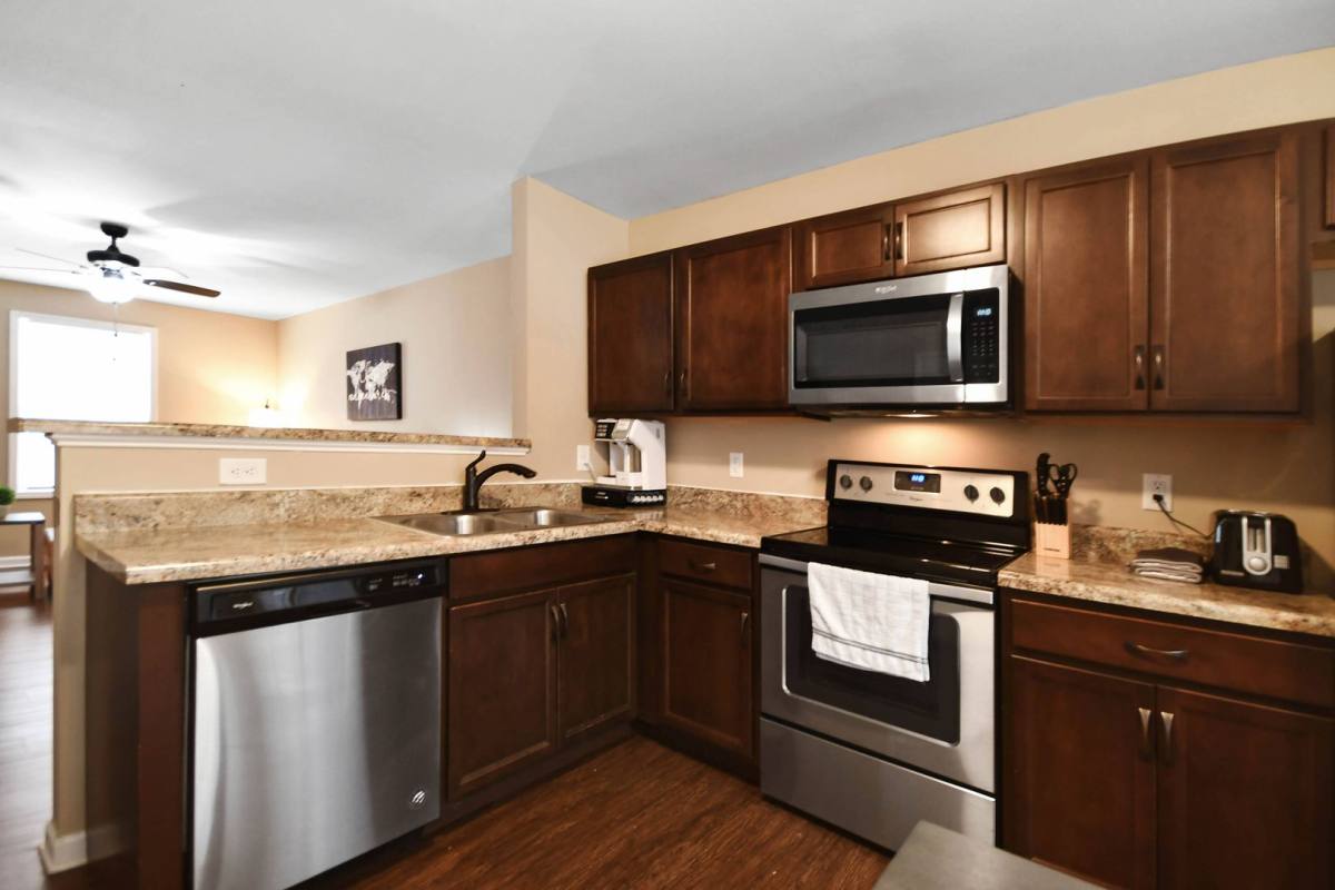 Apartment for rent at 165 Center Pointe Dr, Clarksville, TN 37040