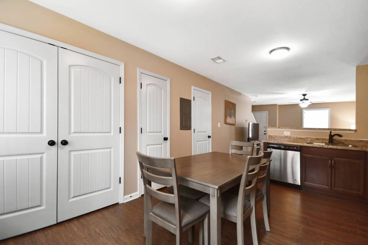 Apartment for rent at 165 Center Pointe Dr, Clarksville, TN 37040