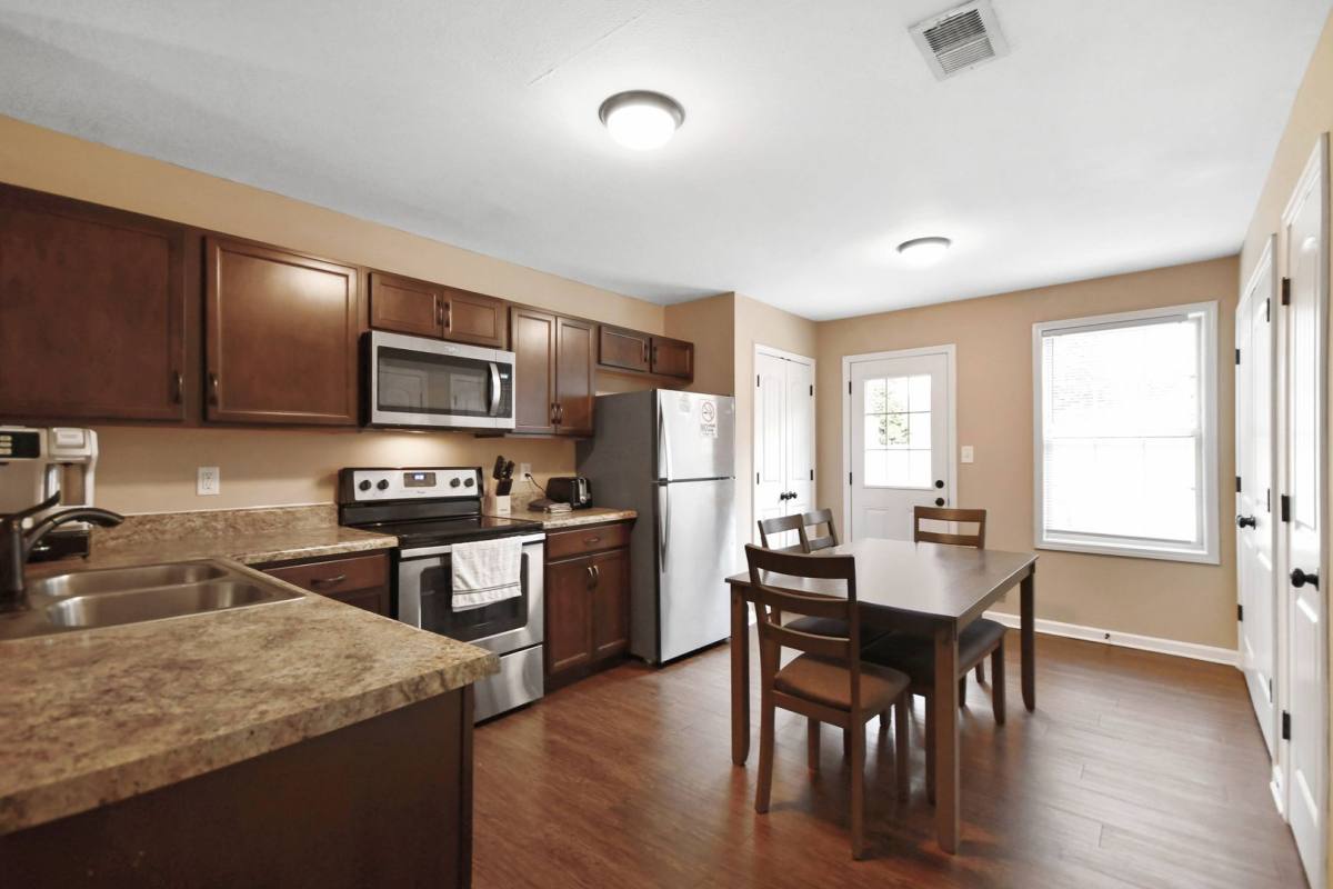 Apartment for rent at 165 Center Pointe Dr, Clarksville, TN 37040