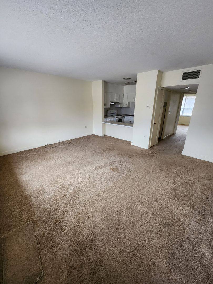 Apartment for rent at 420 Wheatley St, Kingsport, TN 37660