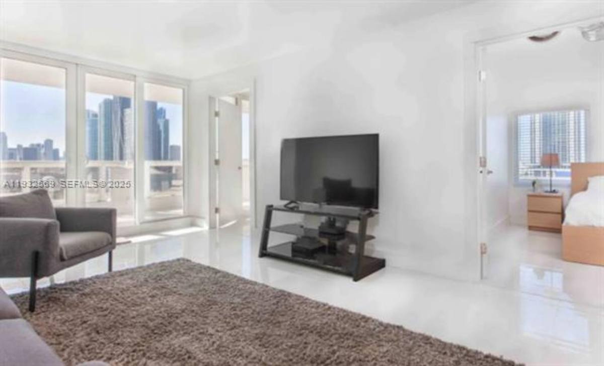 Apartment for rent at 1717 N Bayshore Dr, Miami, FL 33132