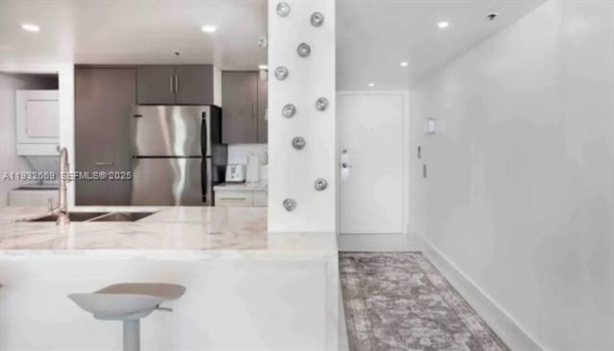 Apartment for rent at 1717 N Bayshore Dr, Miami, FL 33132