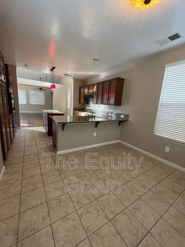 House for rent at 3237 N Winslow St, Visalia, CA 93291