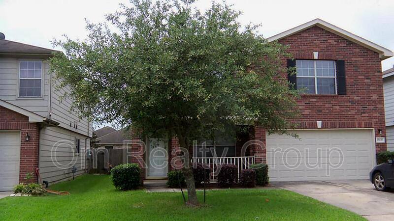 House for rent at 15127 Blue Creek Ranch Dr, Houston, TX 77086