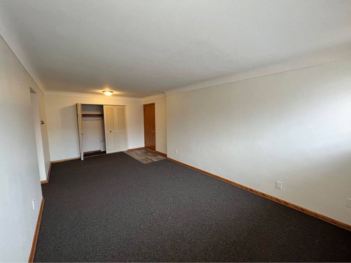 Apartment for rent at 1310 Maryland Ave E, Saint Paul, MN 55106
