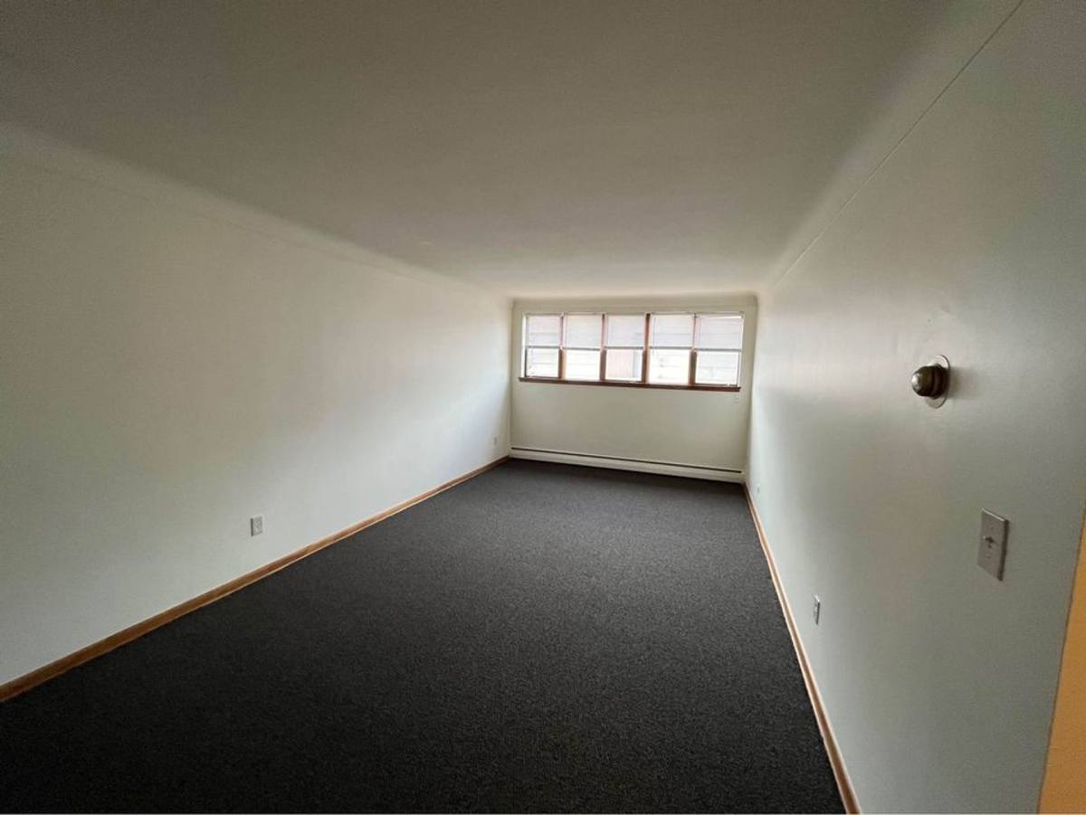 Apartment for rent at 1310 Maryland Ave E, Saint Paul, MN 55106