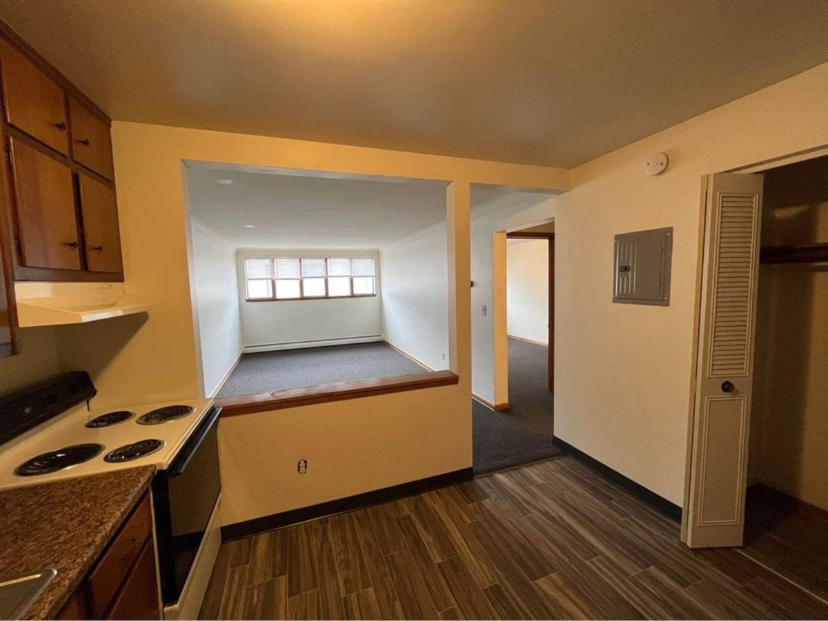 Apartment for rent at 1310 Maryland Ave E, Saint Paul, MN 55106