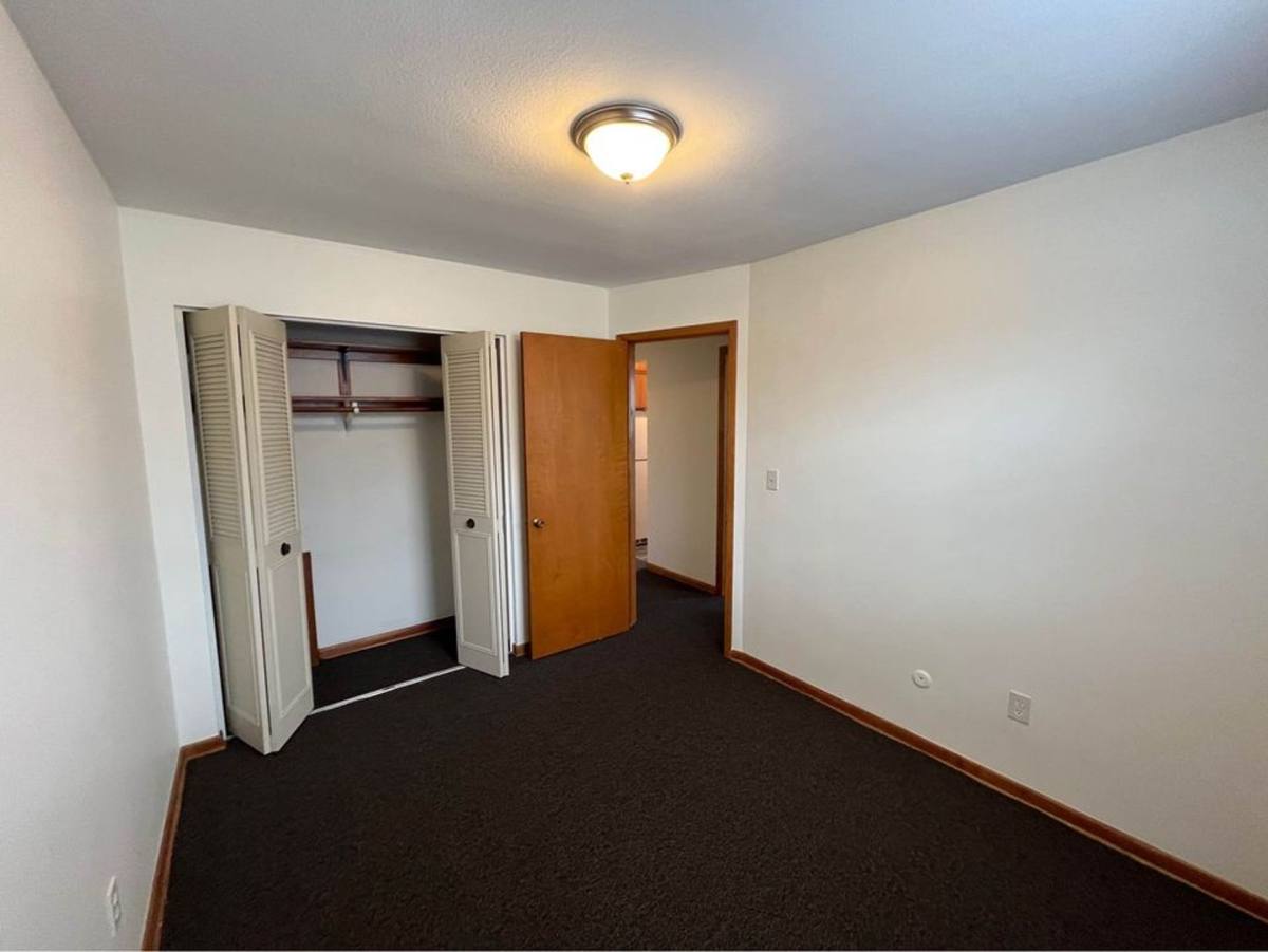 Apartment for rent at 1310 Maryland Ave E, Saint Paul, MN 55106