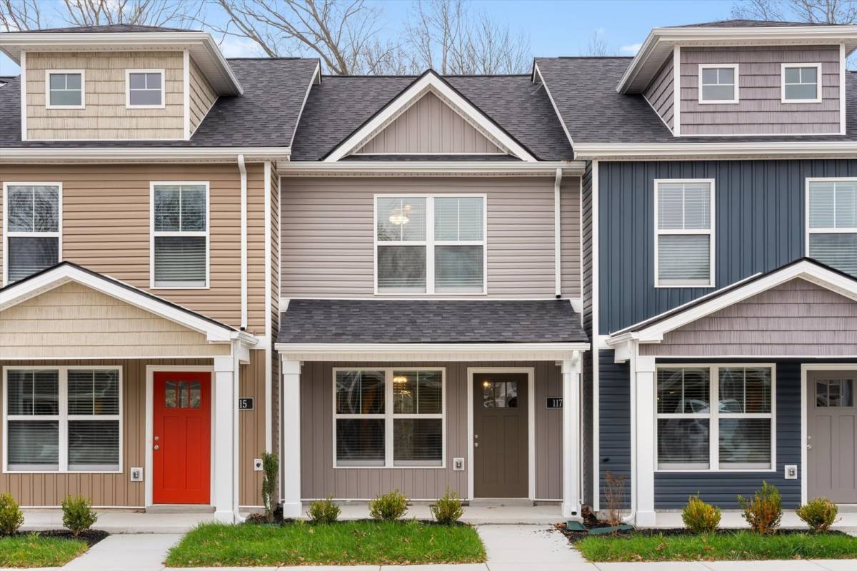 Townhouse for rent at 121 Quarry Point Dr, Clarksville, TN 37043