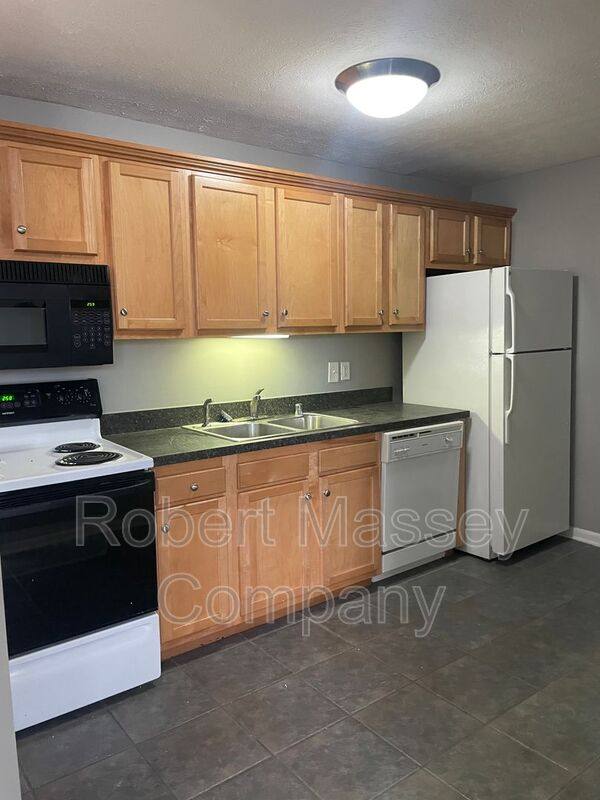 Apartment for rent at 1829 Edenside Ave #7, Louisville, KY 40204