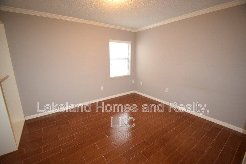 Apartment for rent at 1005 S New York Ave #9, Lakeland, FL 33803
