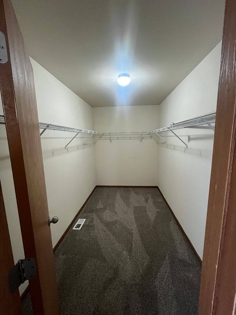 Townhouse for rent at 136 E Old Plank Rd, Columbia, MO 65203
