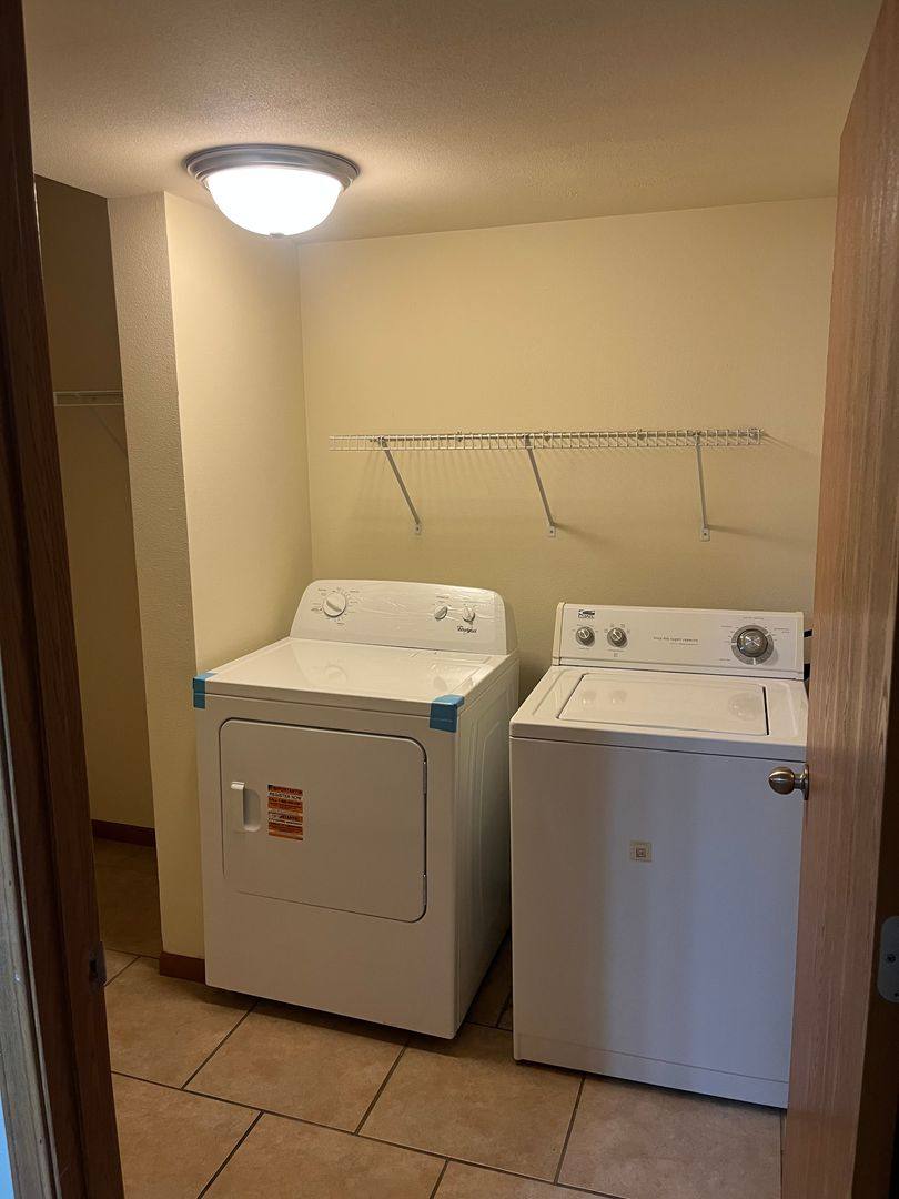 Townhouse for rent at 136 E Old Plank Rd, Columbia, MO 65203