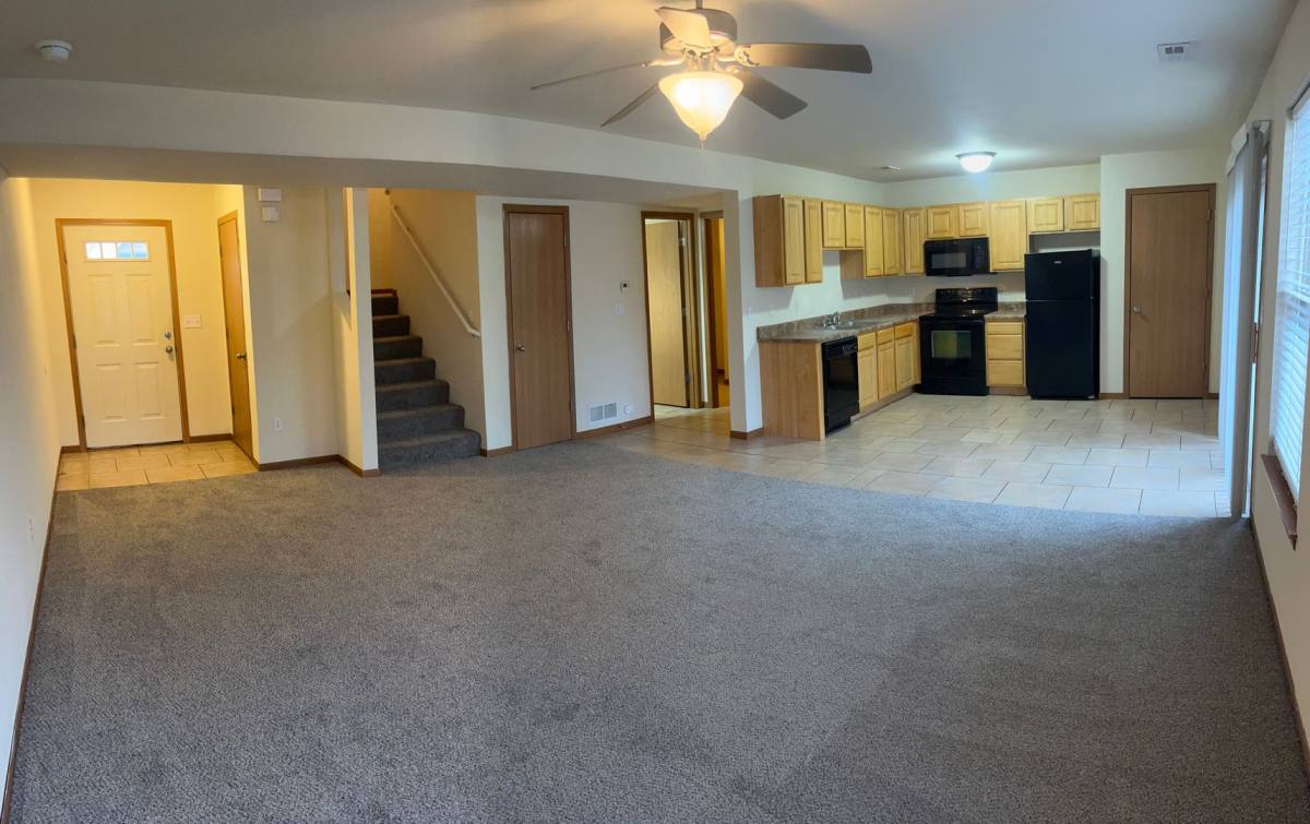 Townhouse for rent at 136 E Old Plank Rd, Columbia, MO 65203