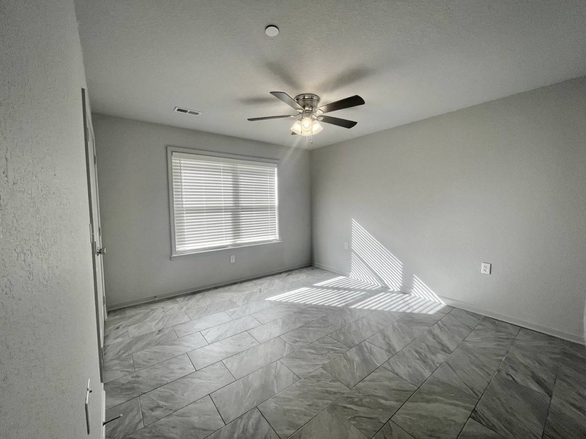 Apartment for rent at 97 Harvest Hills Place, Killen, AL 35645