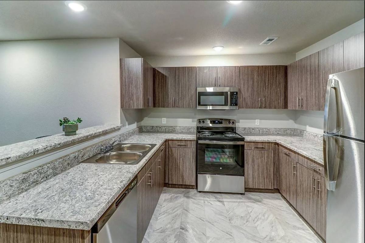 Apartment for rent at 97 Harvest Hills Place, Killen, AL 35645