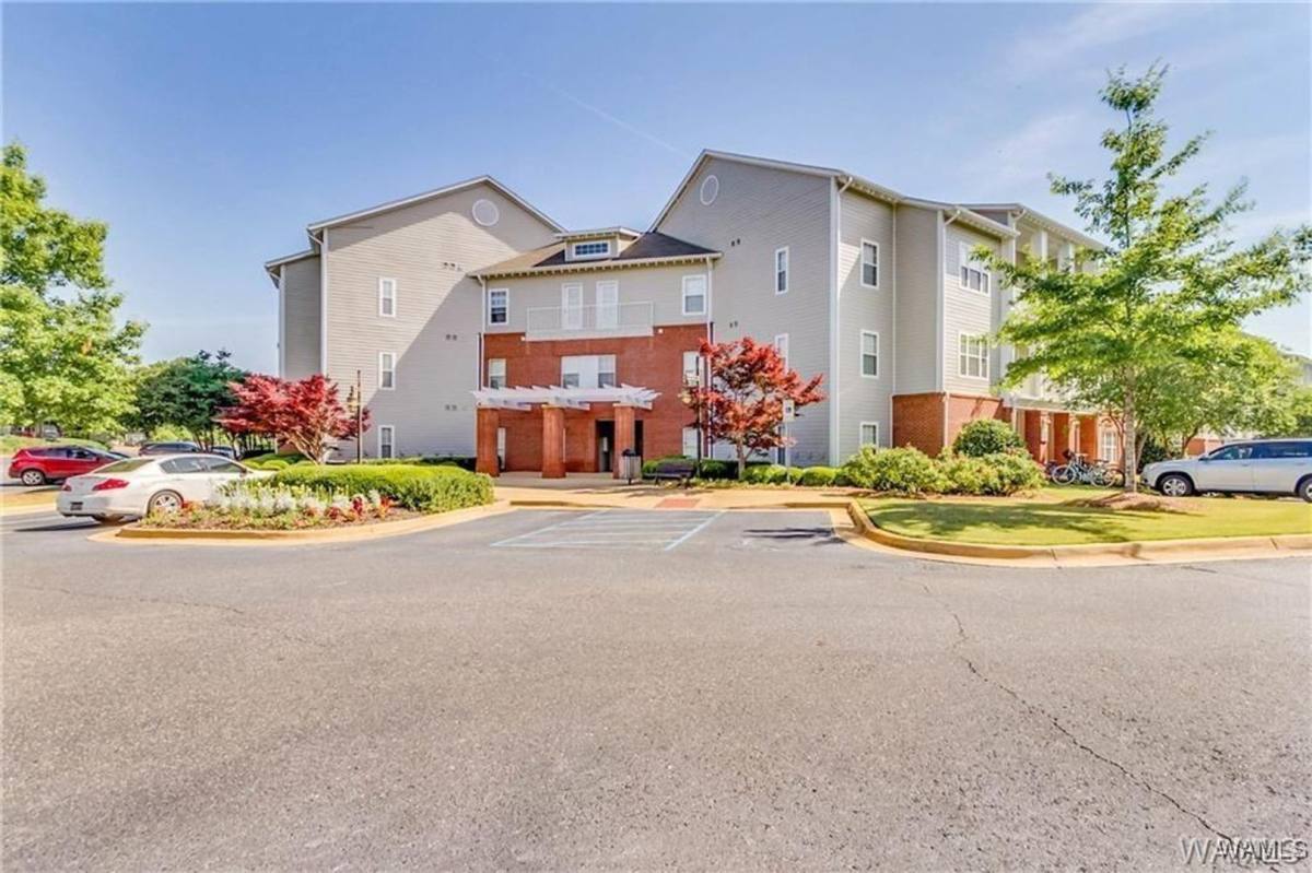 Condo for rent at 303 Helen Keller Blvd, Tuscaloosa, AL 35404
