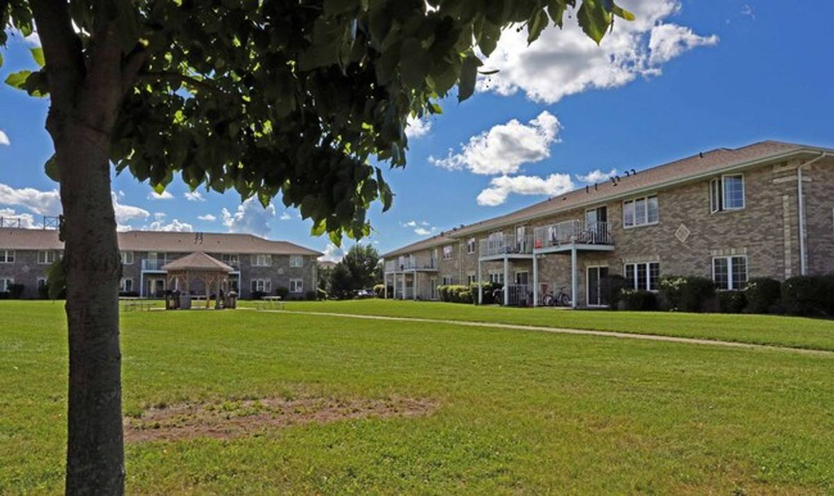 Apartment for rent at 500-526 Marion Rd, Oshkosh, WI 54901