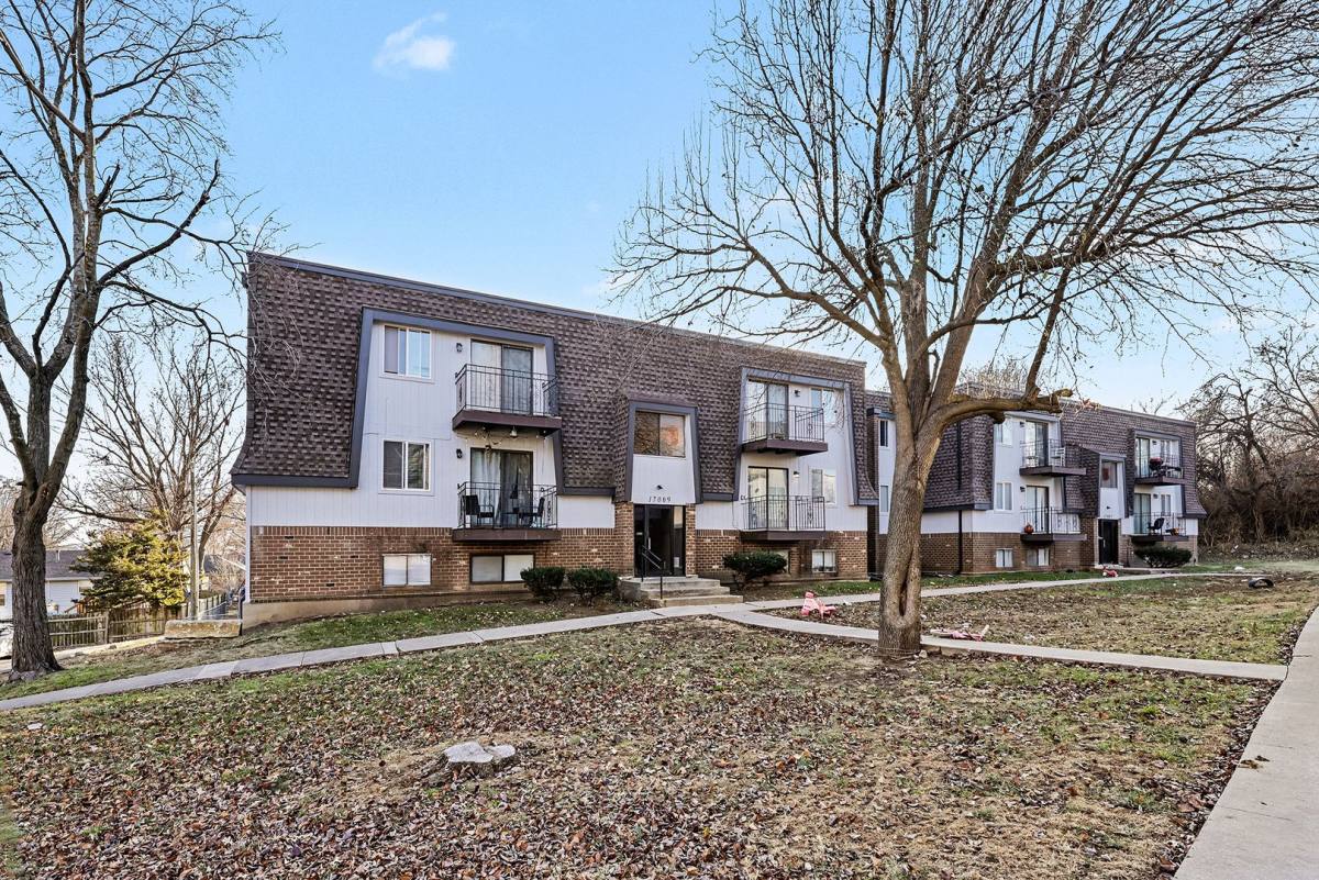 Apartment for rent at 17013 US-24, Independence, MO 64056