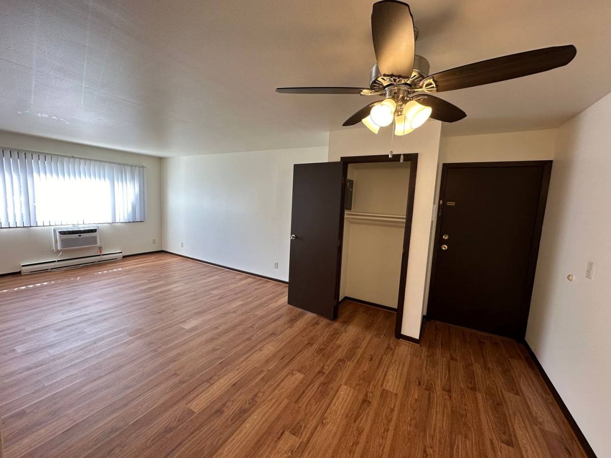 Apartment for rent at 841-843 Eastern Ave, West Bend, WI 53095