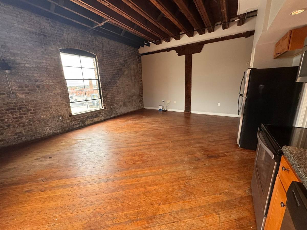 Apartment for rent at 315 Lynn St, Danville, VA 24541