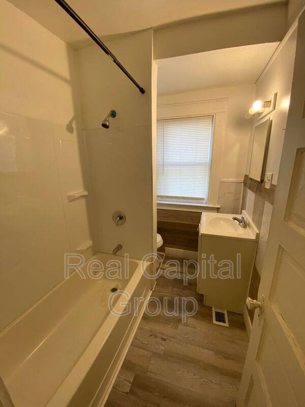 Apartment for rent at 709 Townsend Place, Niagara Falls, NY 14301