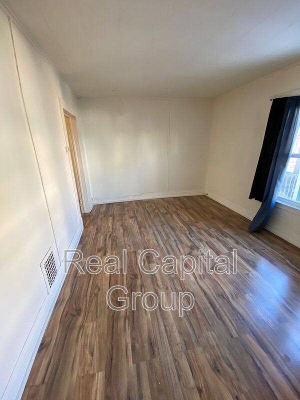Apartment for rent at 709 Townsend Place, Niagara Falls, NY 14301