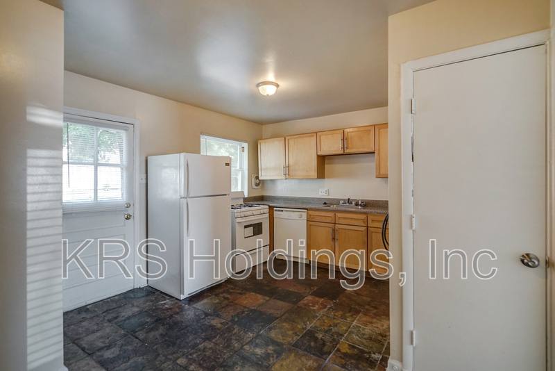 Townhouse for rent at 2792 Goolsby Ave, Richmond, VA 23234