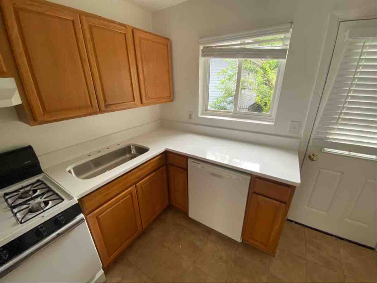 Apartment for rent at 436 N Highland Ave NE, Atlanta, GA 30307