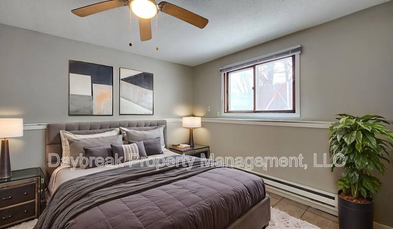 Apartment for rent at 717 30th St N #5, Fargo, ND 58102