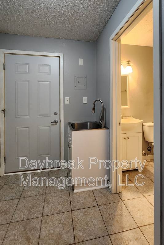 Apartment for rent at 713 30th St N #4, Fargo, ND 58102