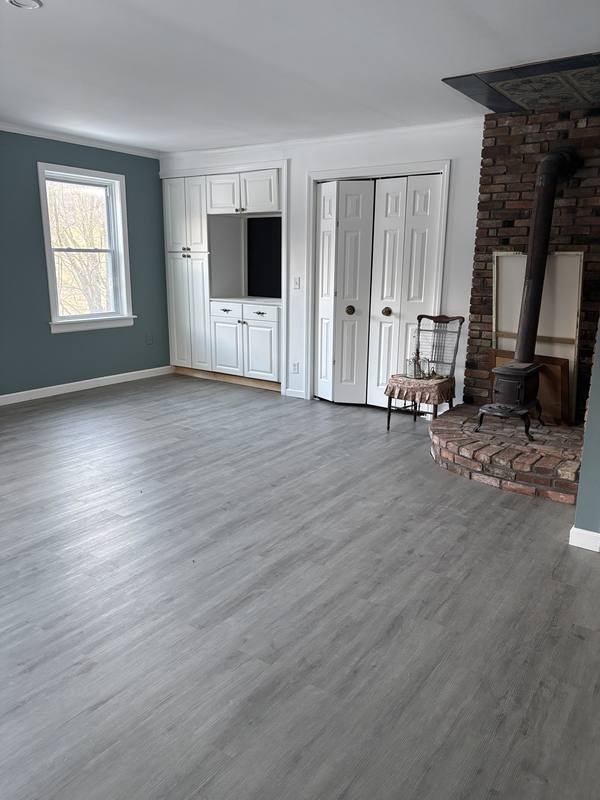 Apartment for rent at 537 Green Hollow Rd #4, Petersburg, NY 12138