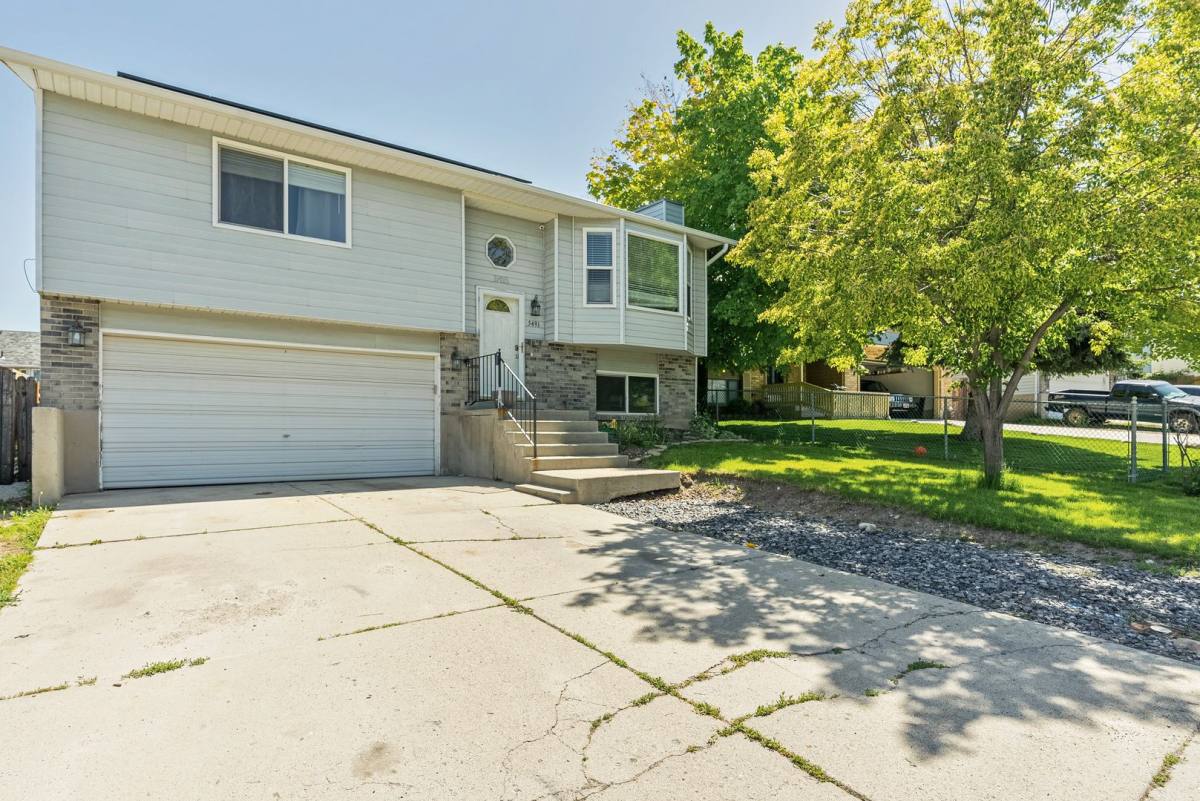 House for rent at 5491 S Saguaro Dr, West Jordan, UT 84081