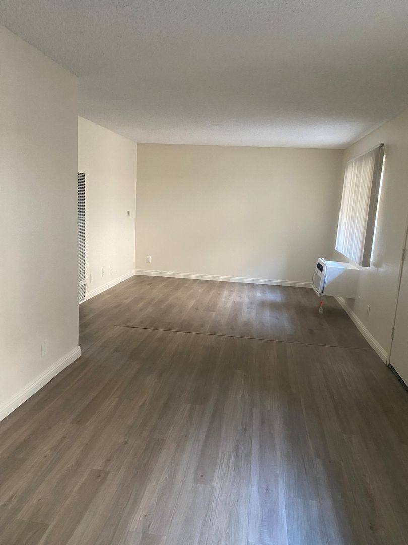 Apartment for rent at 15434 Rayen St, North Hills, CA 91343