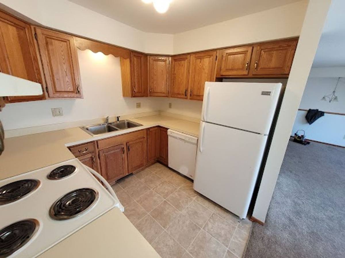 Apartment for rent at 1139 66th St, Windsor Heights, IA 50324