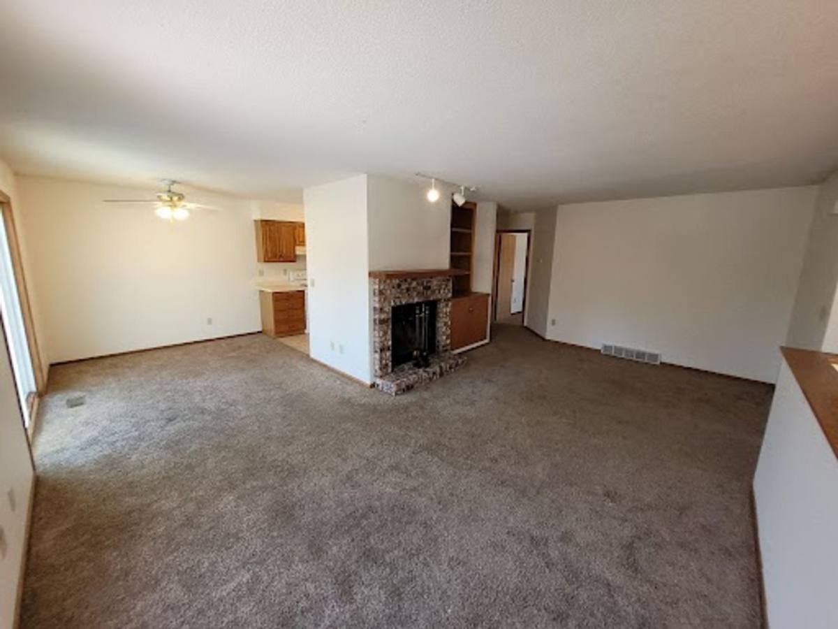 Apartment for rent at 1139 66th St, Windsor Heights, IA 50324