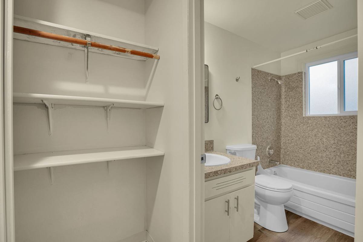 Apartment for rent at 1538 SE 122nd Ave, Portland, OR 97233