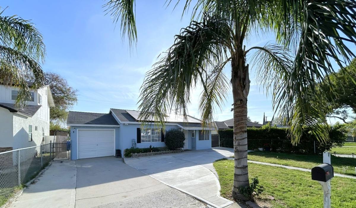 House for rent at 235 E 43rd St, San Bernardino, CA 92404