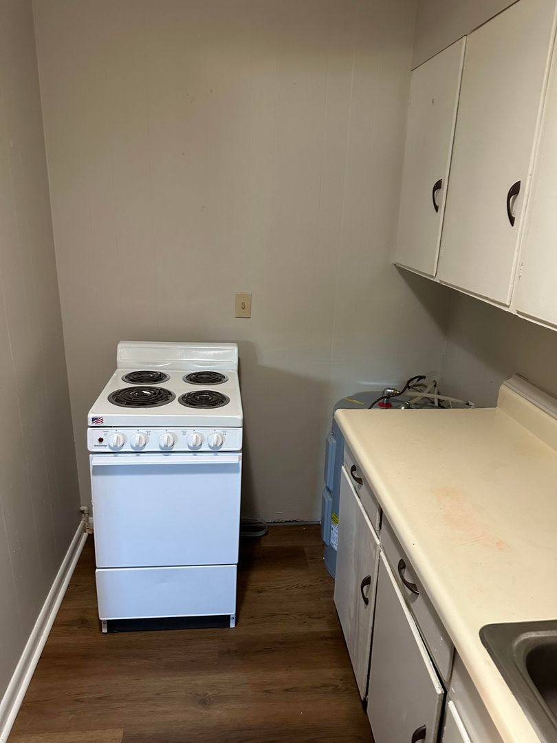 Apartment for rent at 1402 Rison, Huntsville, AL 35811