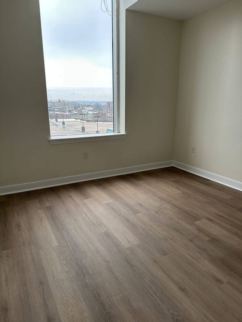 Apartment for rent at 333 State St, Bridgeport, CT 06604