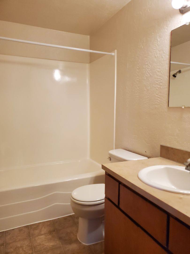 Apartment for rent at 2231 Salem Dallas Highway NW, Salem, OR 97304