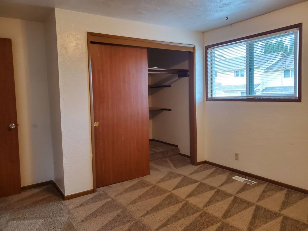 Apartment for rent at 2231 Salem Dallas Highway NW, Salem, OR 97304