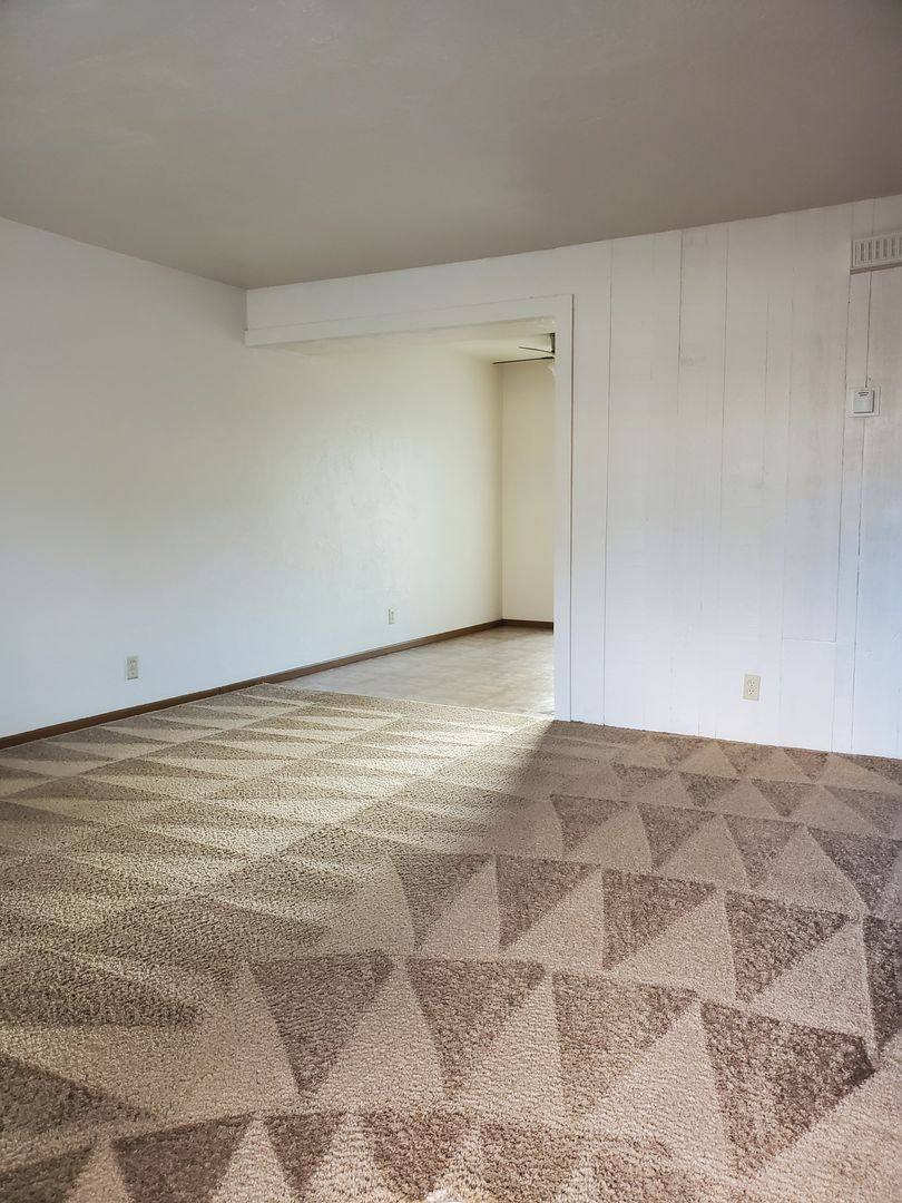 Apartment for rent at 2231-2285 Salem Dallas Highway NW, Salem, OR 97304