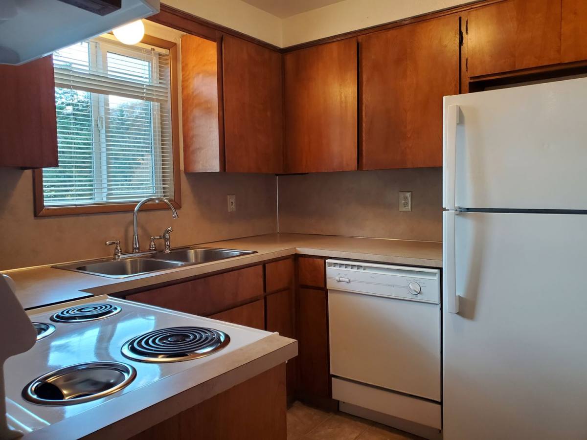 Apartment for rent at 2231 Salem Dallas Highway NW, Salem, OR 97304
