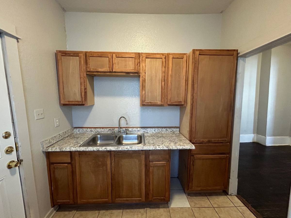 Apartment for rent at 1716 N Olive, San Antonio, TX 78208