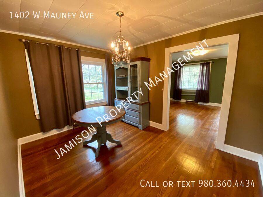 House for rent at 1402 W Mauney Ave, Gastonia, NC 28052